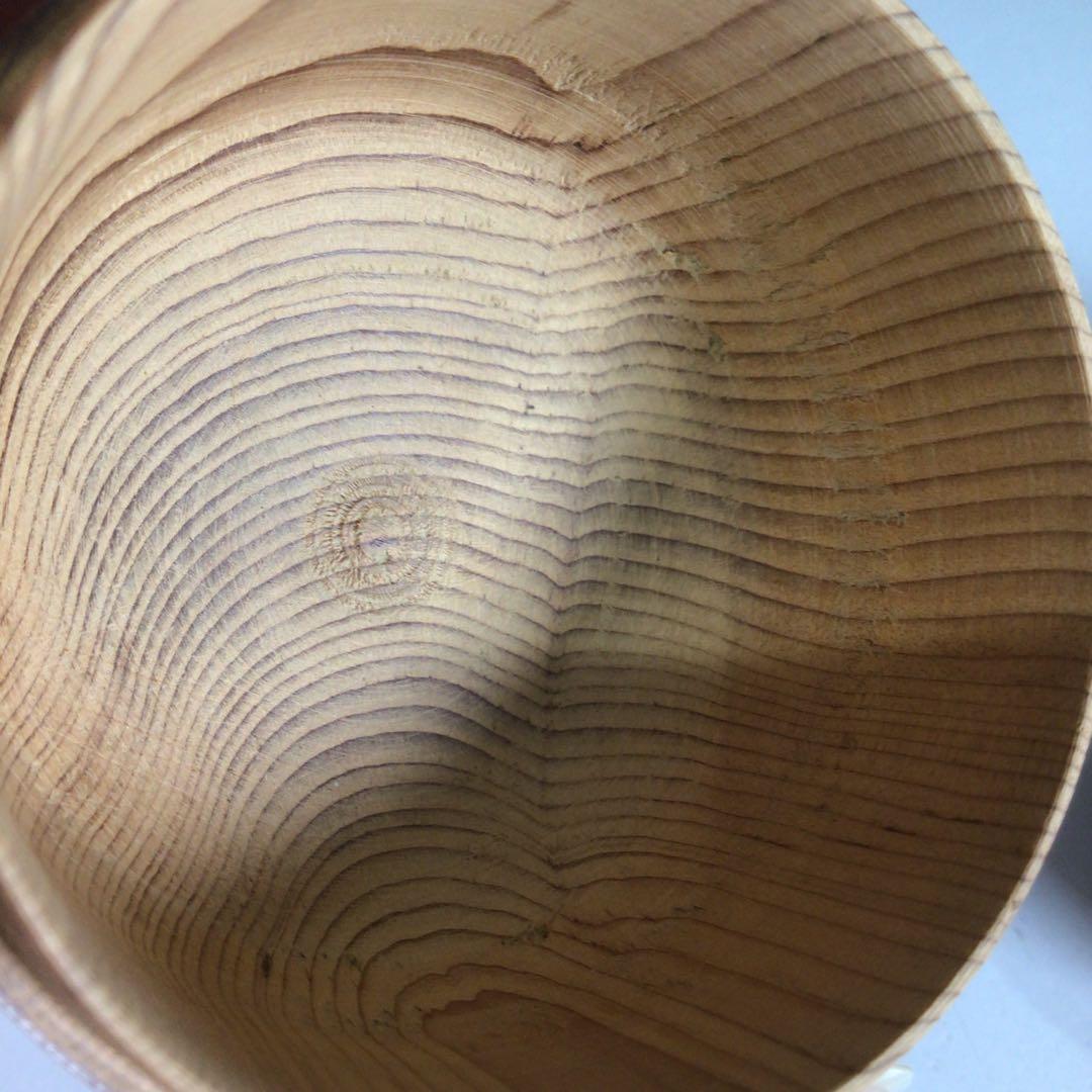 Ｐ２３２　茶箱　『桐木地』『溜塗』『茶碗　棗　茶筅　振出　茶巾筒』　紙箱　茶道具