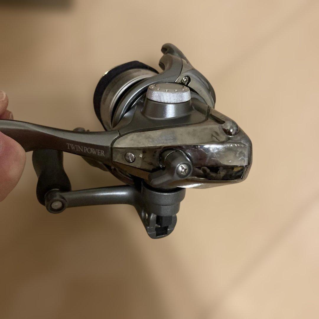 SHIMANO TWIN POWER 1000 リール