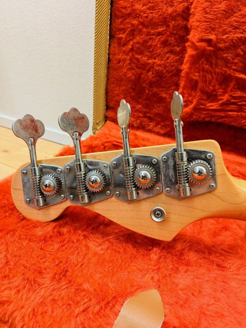 ベース Fender USA American Vintage 64 jazz bass