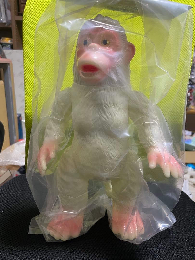 ゴロー450 Moon-Rocca（ GID.ver)マルサン　蓄光　ソフビ怪獣