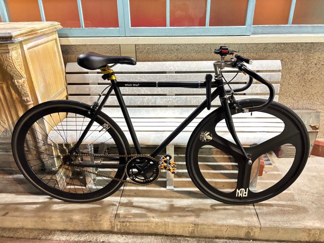 ブラック ピストバイク FUN