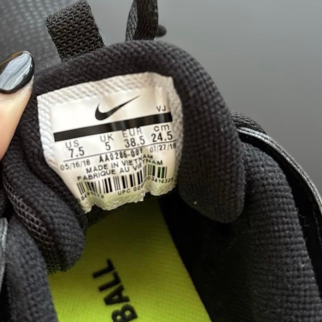 NIKE バレーボールシューズ　24.5cm