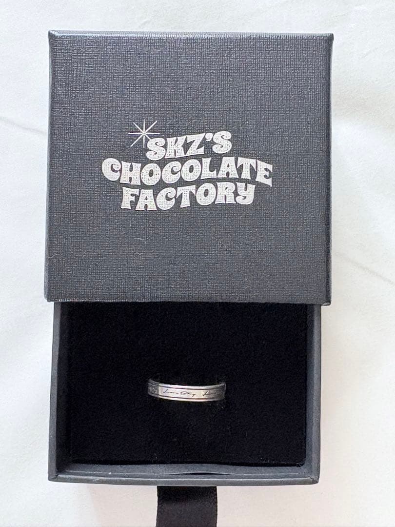 Stray Kids スキズ CHOCOLATE FACTORY 指輪 リング