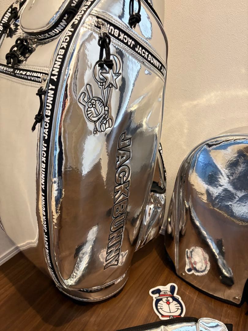 【超美品⭐︎】ドラえもん メタリック キャディバッグ ヘッドカバーつき！