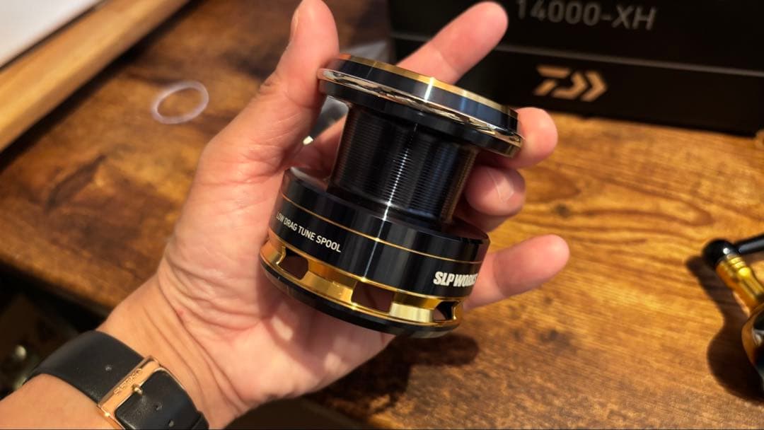 森*ん様 ２０ソルティガ　SALTIGA１４０００ＸＨ　SLP8000 リブレハ