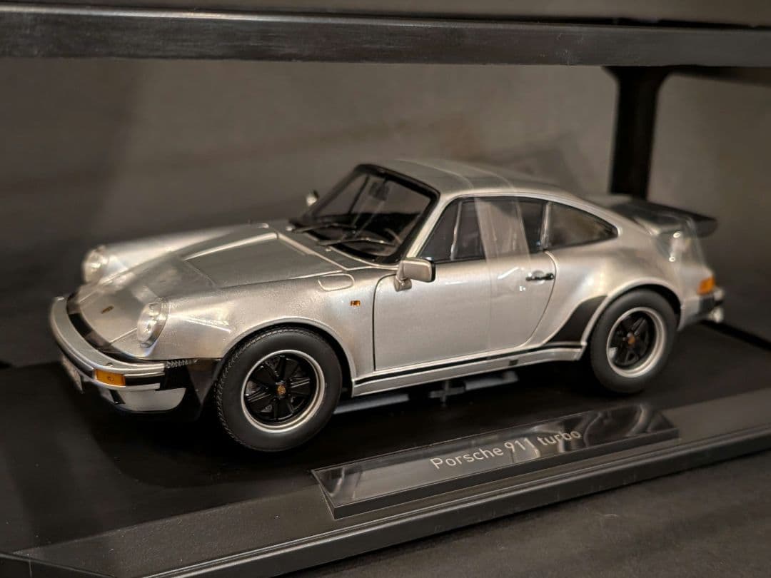 NOREV 1/18 PORSCHE 911 TURBO シルバー