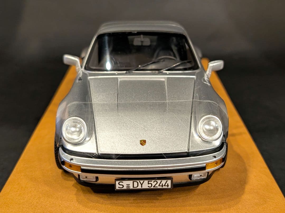 NOREV 1/18 PORSCHE 911 TURBO シルバー