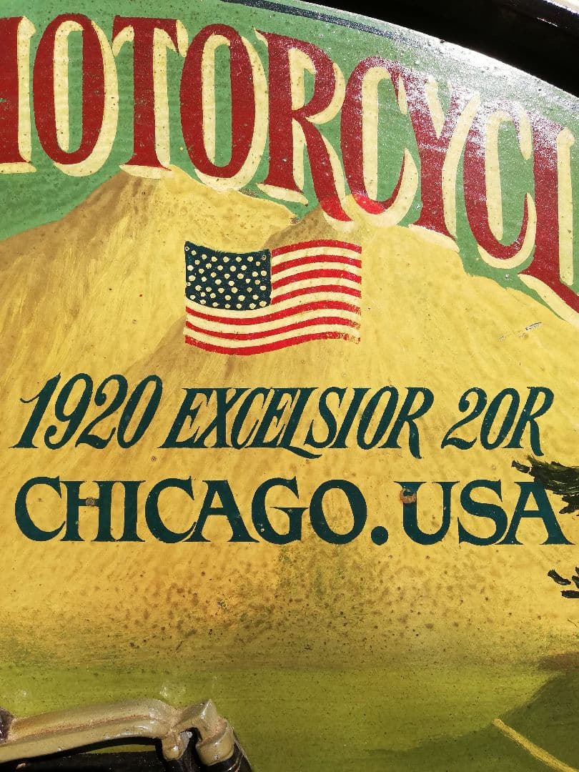 60’’英国アンチーク、バイク会社の立体彫刻絵