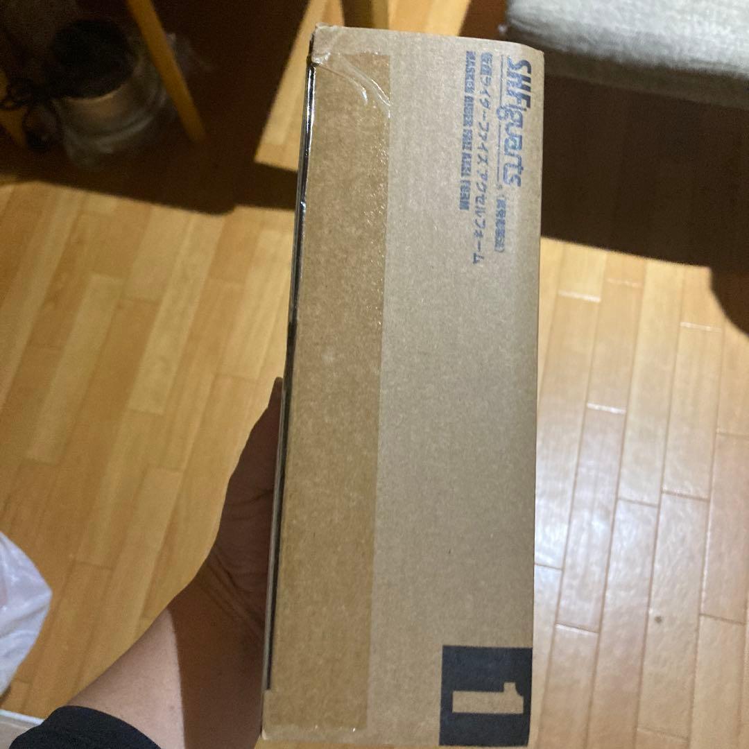 【輸送箱未開封】　真骨彫　仮面ライダーファイズ　アクセルフォーム　バンダイ