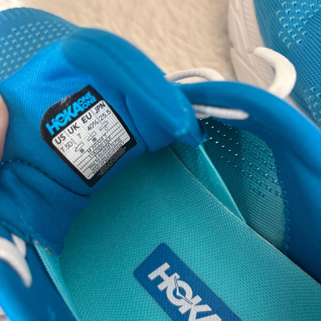 HOKA ARAHI 7ランニングシューズ 青25.5㎝
