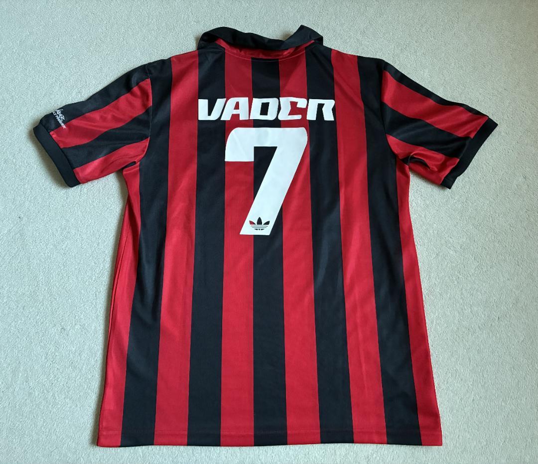 adidas スター・ウォーズ シャツ 赤黒