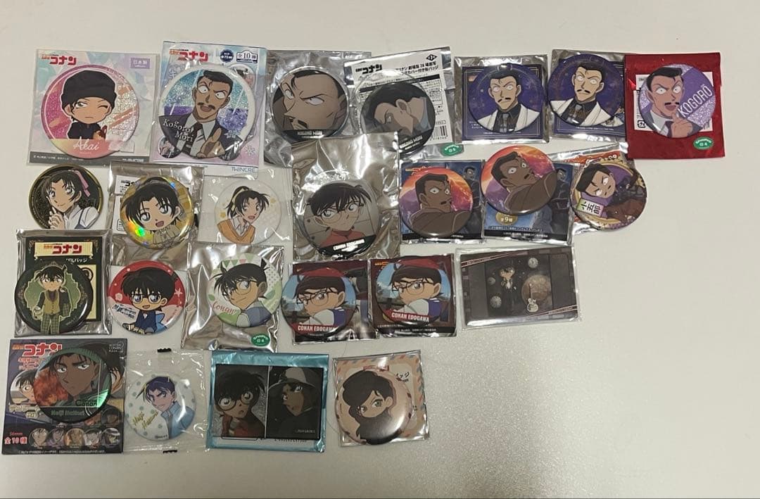 アニメ グッズ 缶バッジ 90点以上 大量 まとめ売り