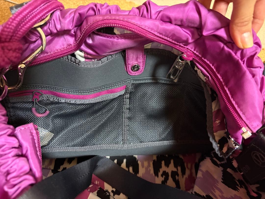 新品ルルレモン　スポーツバック　ヨガマット収納