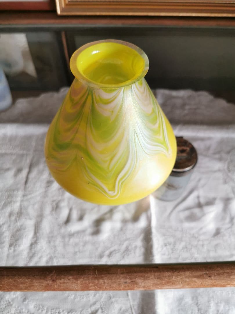 ランプシェイドのみ：アンティーク 玉虫黄色&翠&乳白&桜 ファブリル系虹彩ガラス