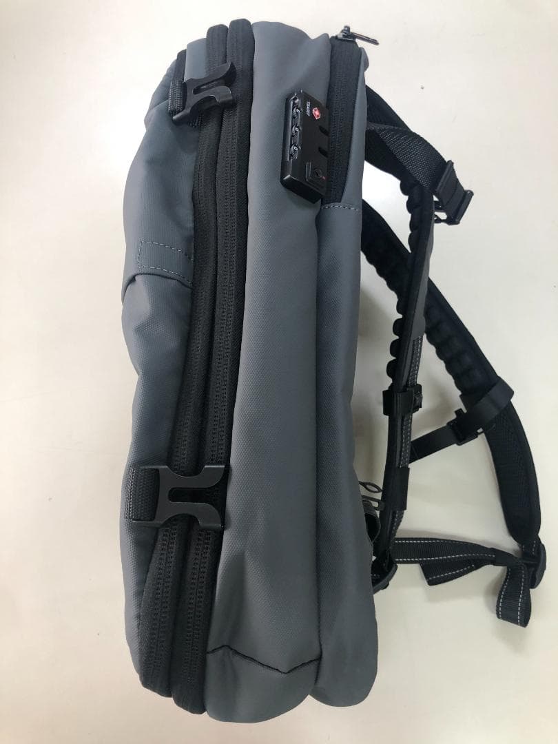 真空圧縮リュックサック(グレー)　32×15～20×49(cm) ★ポンプ有り★