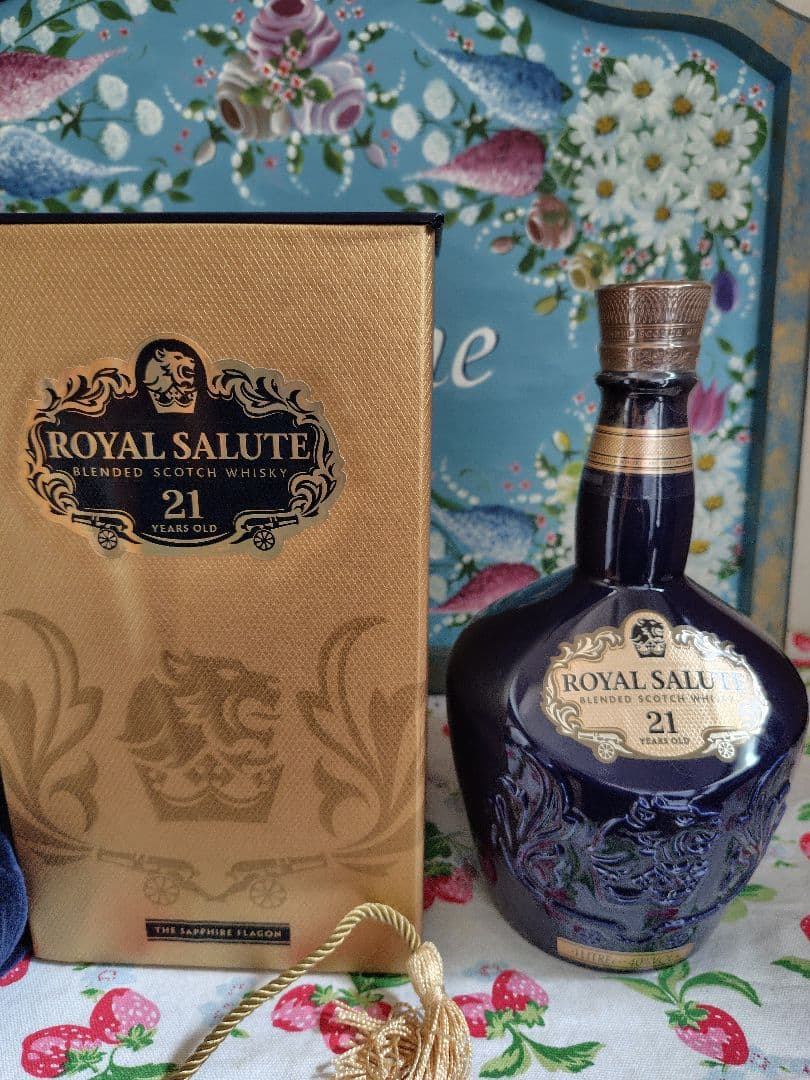 1000ml シーバスリーガル　ローヤルサルート ２１年 シグネチャー　ブレンド