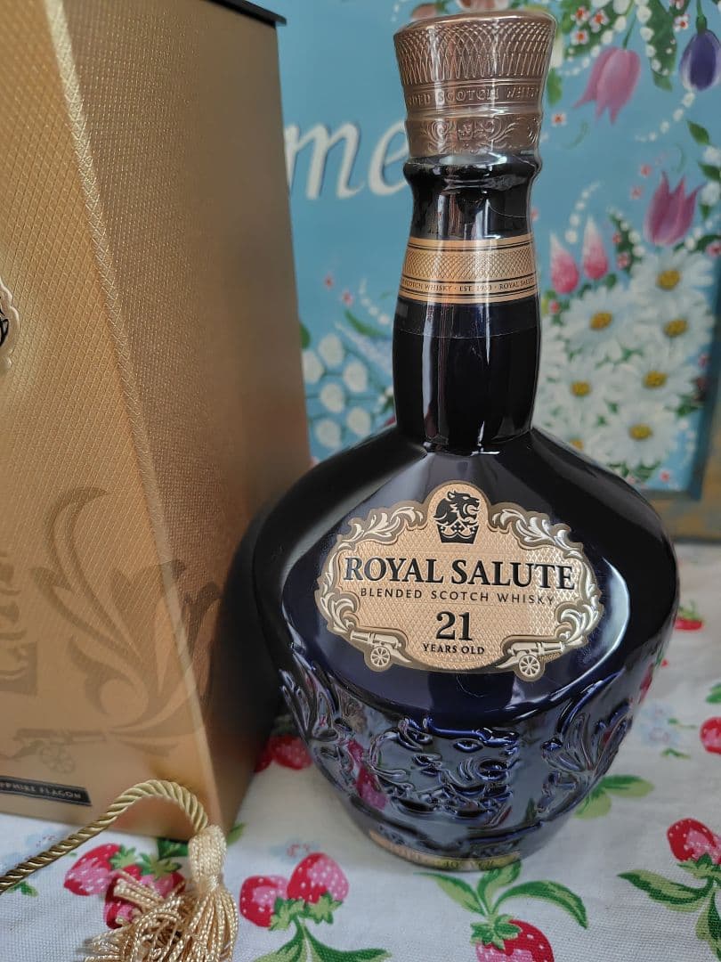 1000ml シーバスリーガル　ローヤルサルート ２１年 シグネチャー　ブレンド