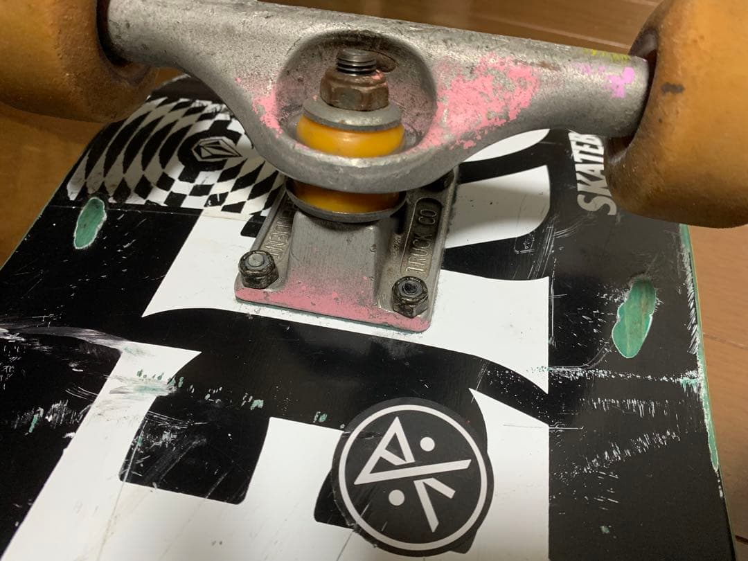 スケートボード コンプリート Supreme Heroデッキ 使用品