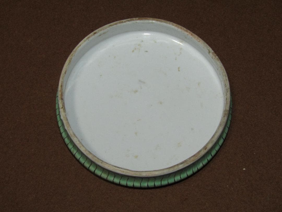 【中国古陶磁　雅玩珍蔵　蓋付茶壷　緑釉掻き落とし風絵付け　２６ｃｍ】