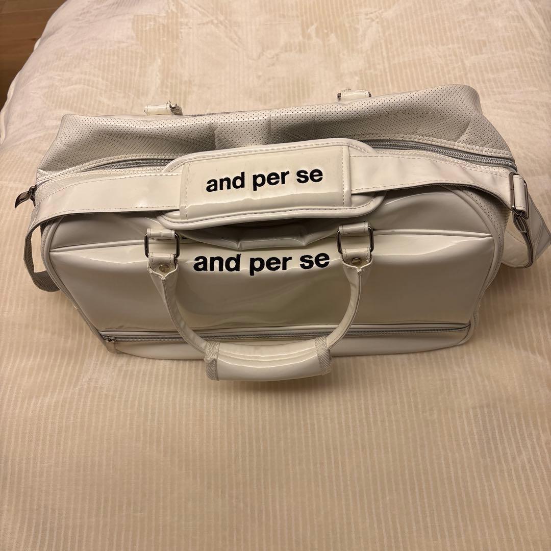 and pea se ゴルフバッグ ホワイト ロゴ入り