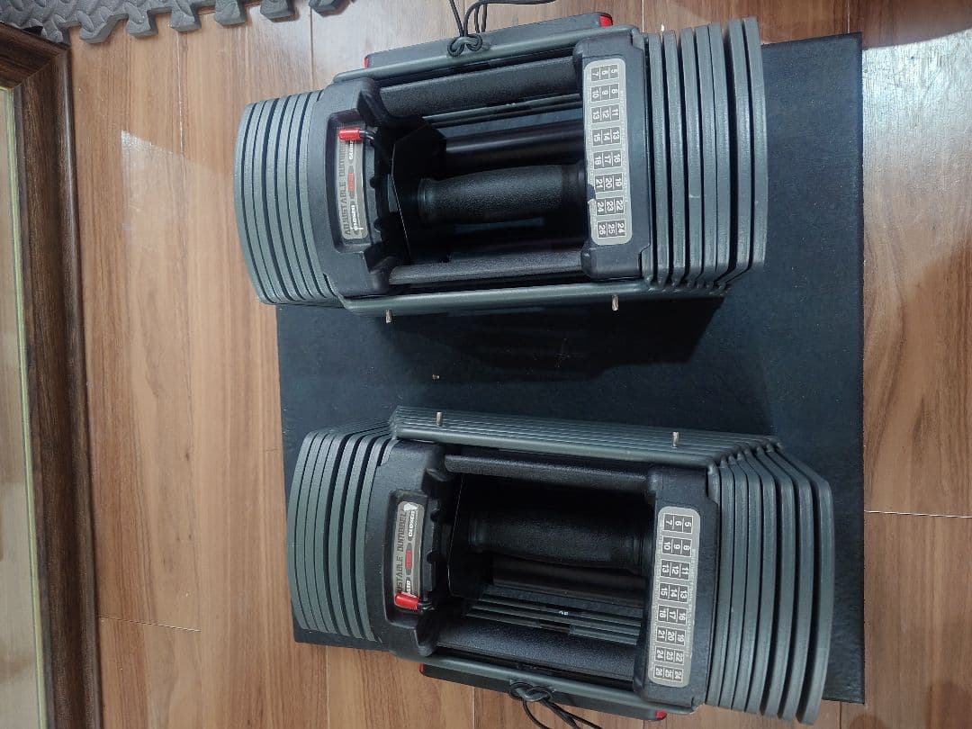 アイロテック　マルチビルダーステーション140、可変式ダンベル、フロアマット