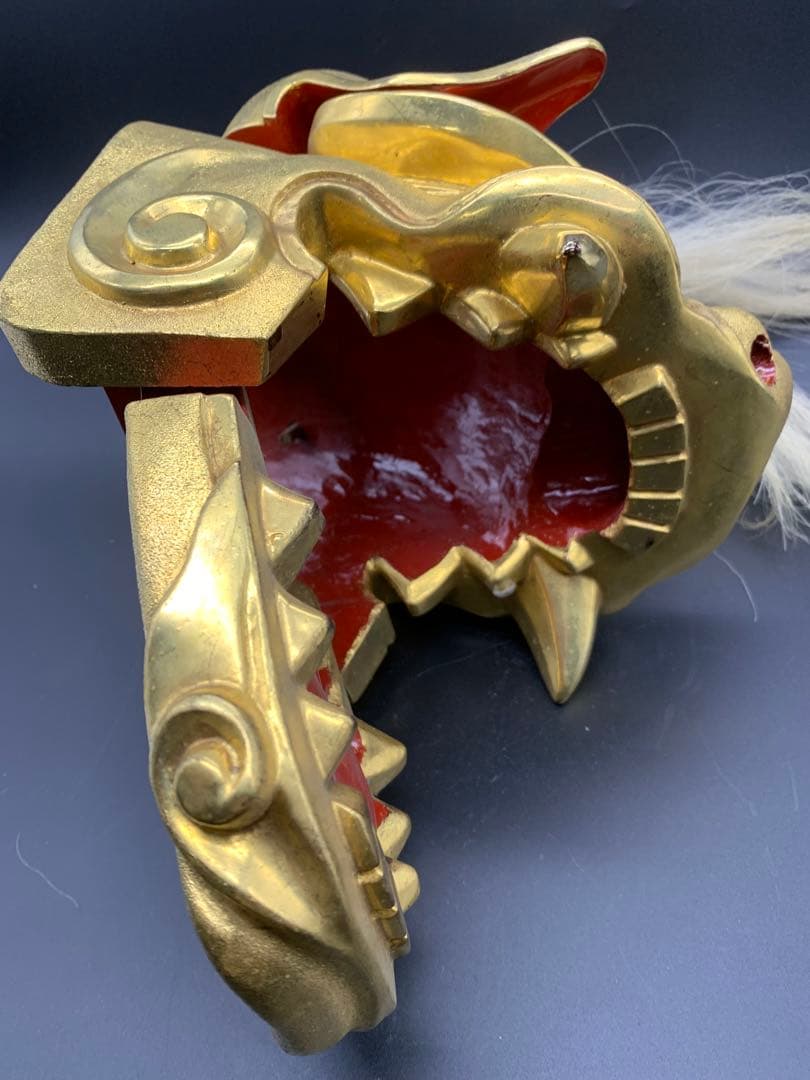 金色 獅子頭 彫刻 木箱付き