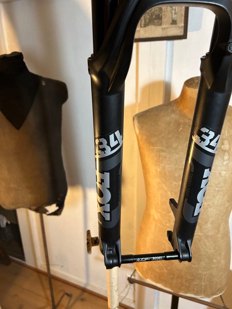 FOX 34 Rhythm サスペンションフォーク