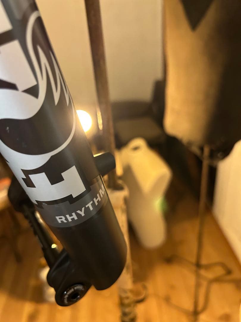 FOX 34 Rhythm サスペンションフォーク