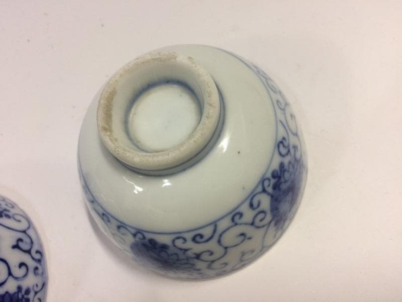 ★大正~昭和初期★　染付花唐草文小碗　2個組