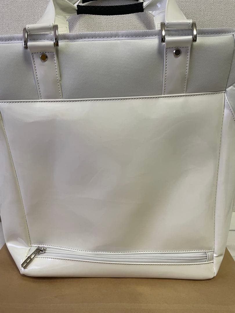 新品・未使用　  ホワイトトートバッグ