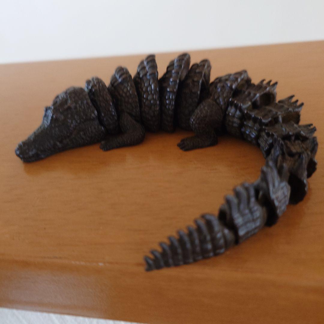 銅製　鰐　自在　在銘　置物