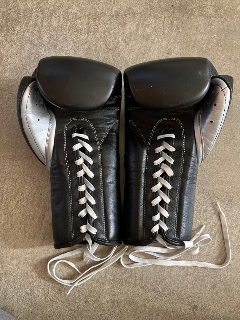 CLETO REYES レイジェス ブラック 16オンス スパーリング