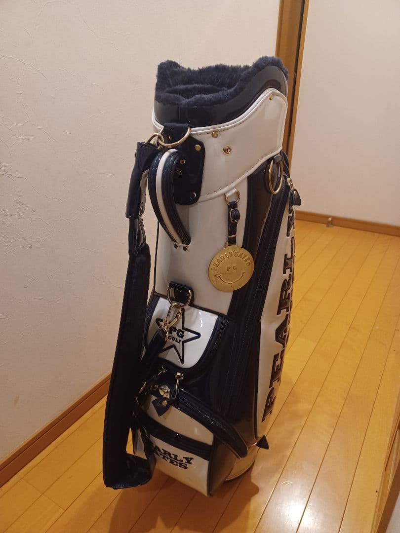 パーリーゲイツ キャディ バッグ スマイル89 ニコチャン エナメル ホワイト