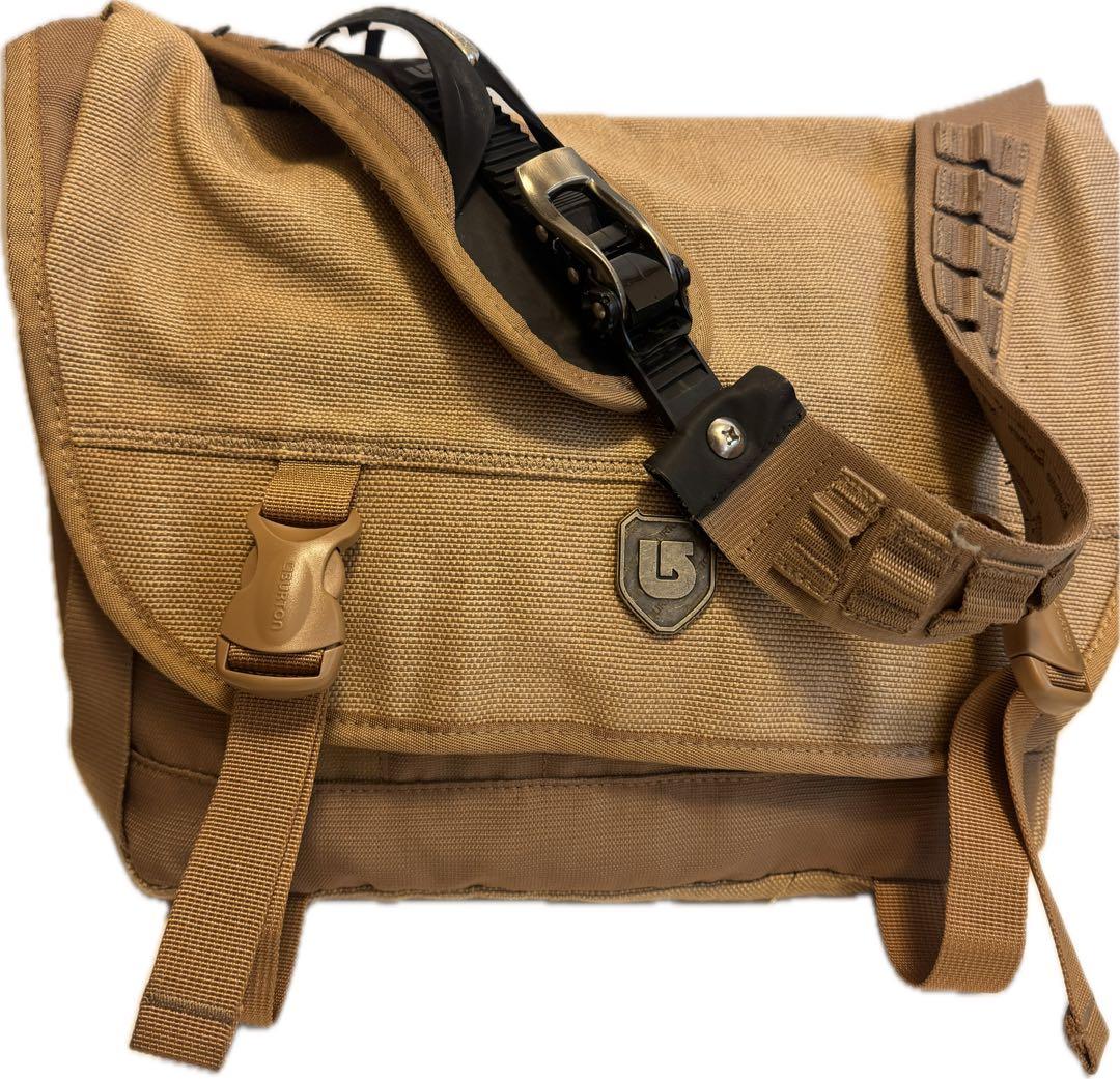 【希少】Burton ショルダーバッグ ラチェット調節 ビンディング