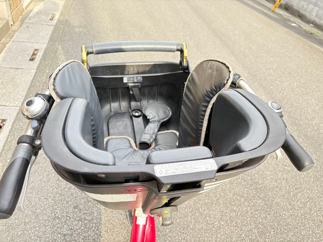 赤 シティサイクル チャイルドシート付き