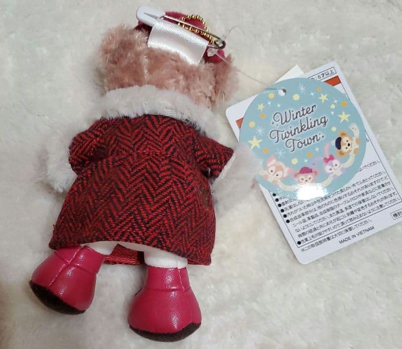 ダッフィー ダフフレ ウィンタートゥインクリングタウン ぬいぐるみバッジ