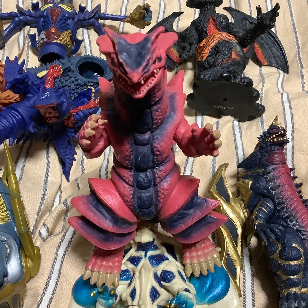 怪獣フィギュア　ジャンクセット