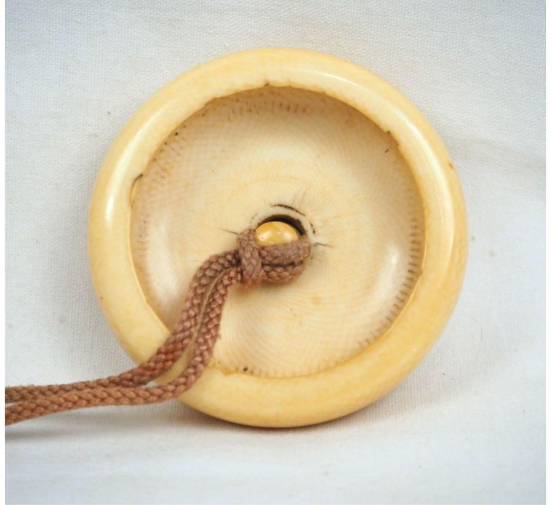 送料無料　江戸時代　饅頭　根付　提げ物　38ｇ