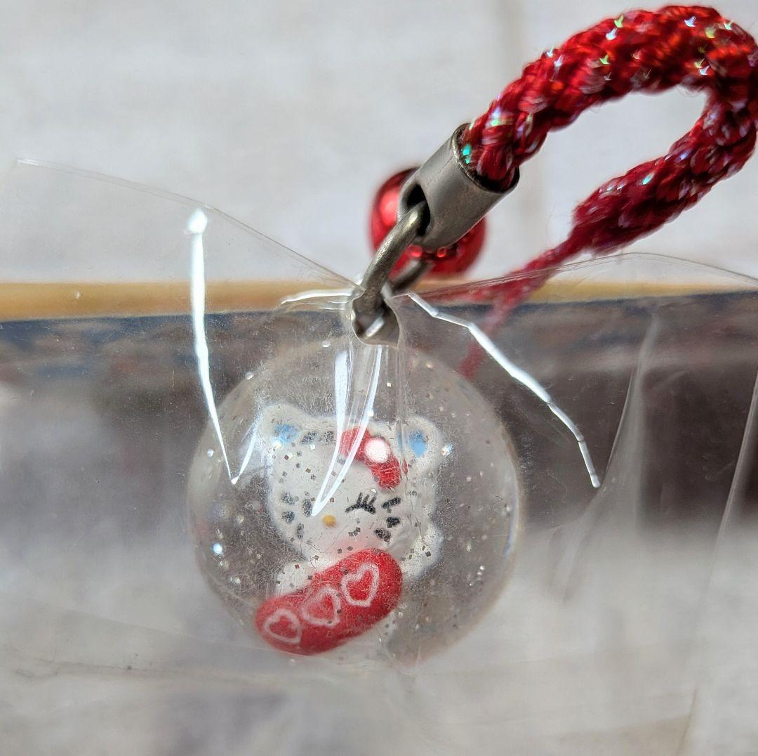 サンリオハローキティ根付ストラップスノーパラダイスラメ入丸玉白くまスノボVer.