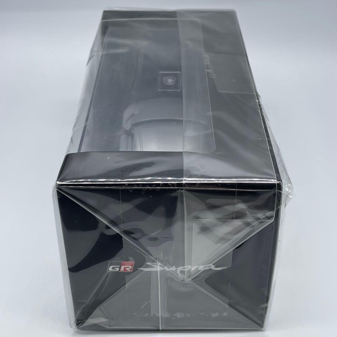 トヨタ GRスープラ 1/30スケール モデルカー シルバーメタリック