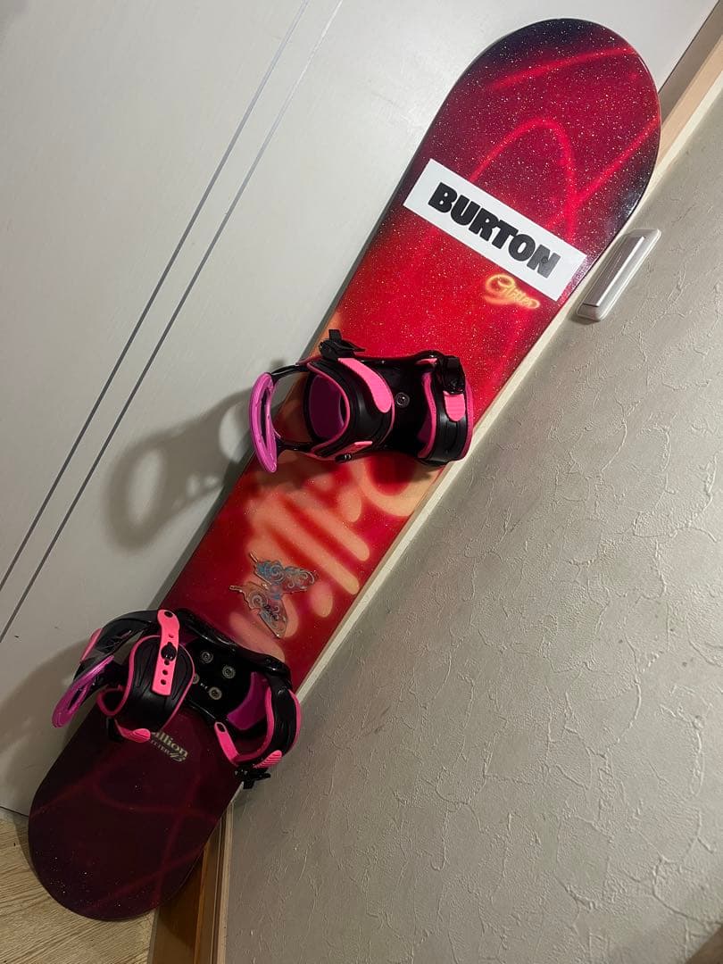 初中級者オールラウンドカービングボード！BILLION 143cm バインセット