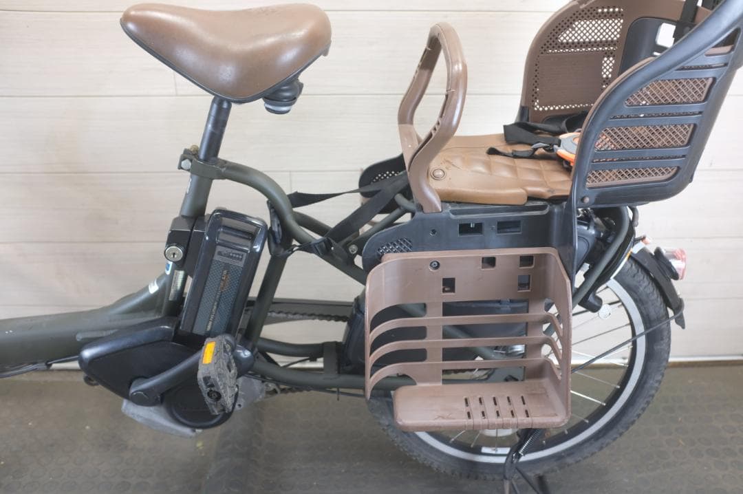 電動自転車ヤマハPAS　KISS20インチ　3段　8.7Ah（4点灯）充電器あり