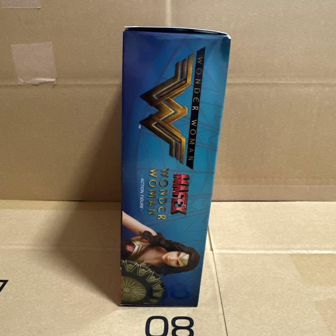 MAFEX ワンダーウーマン フィギュアNo.048