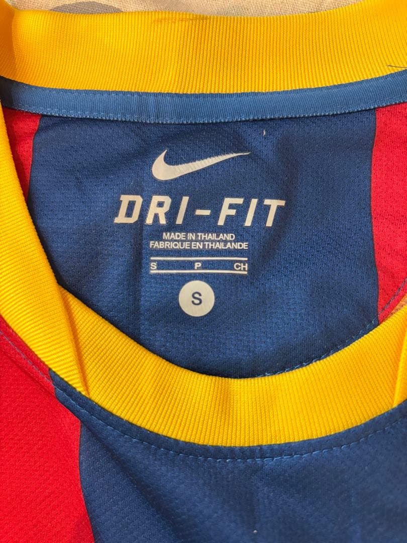 ▶︎▷貴重◁◀︎ FCバルセロナ 10／11 ユニフォーム (A.イニエスタ )