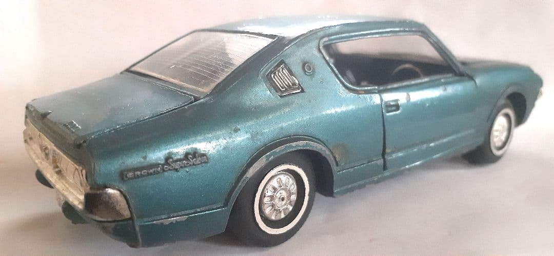 クラウン ハードトップ スーパーサルーン　ダイヤペット 1/30 トヨタ