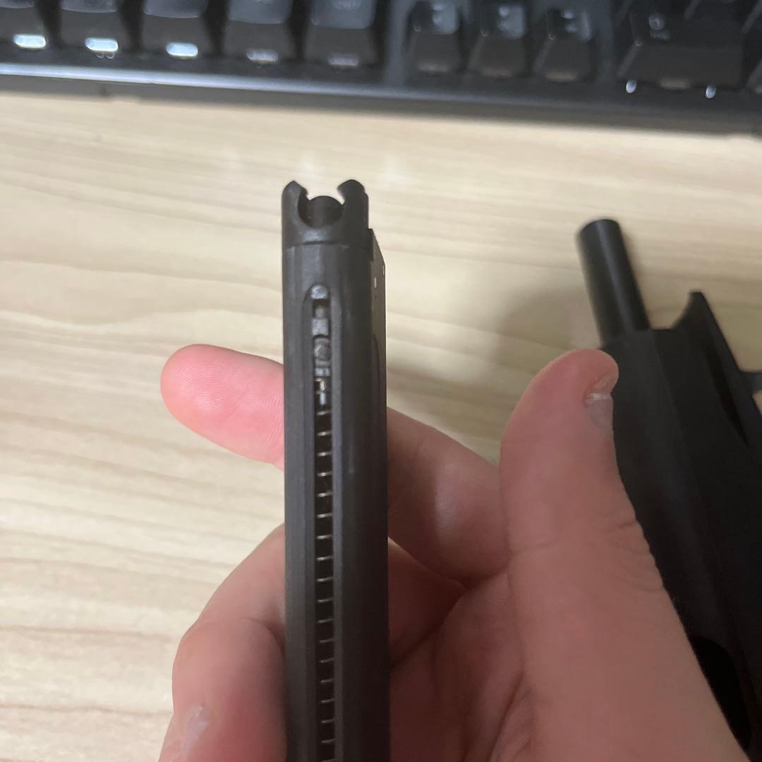 マカロフPM ヘヴィウェイト ガスガン KSC製 ジャンク品