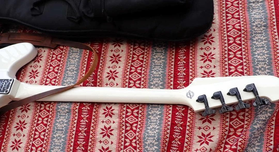 hxm1126 エレキベース Epiphone Thunderbird ホワイト