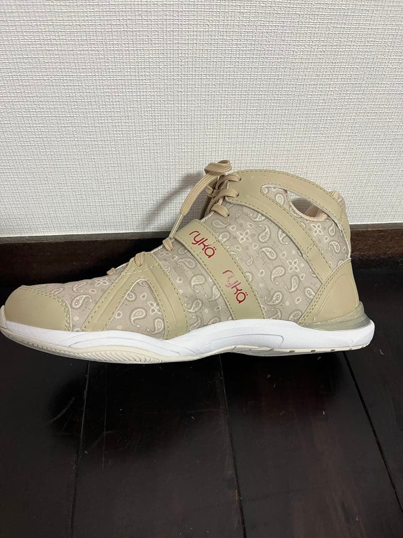 ryka ライカ ベージュ ペイズリー柄 フィットネスシューズ 24.5㎝