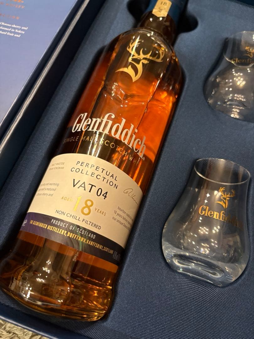 しろ　Glenfiddich グレンフィディック　18年　バランタイン21