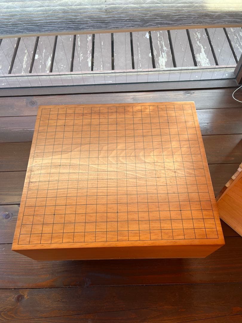 囲碁　脚付碁盤・碁石セット　桐箱カバー付き